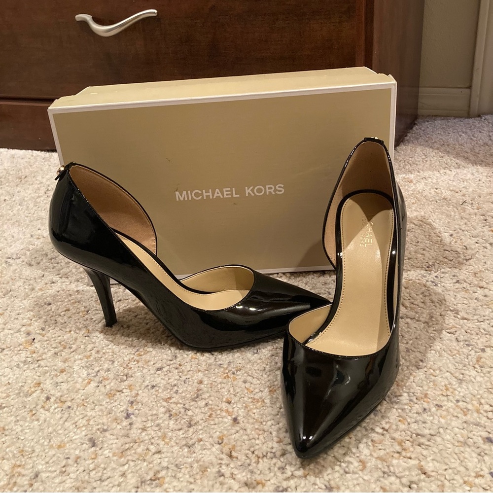 Michael Kors Nathalie Flex High Pump